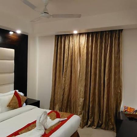 Hotel Benz International Delhi  Luaran gambar