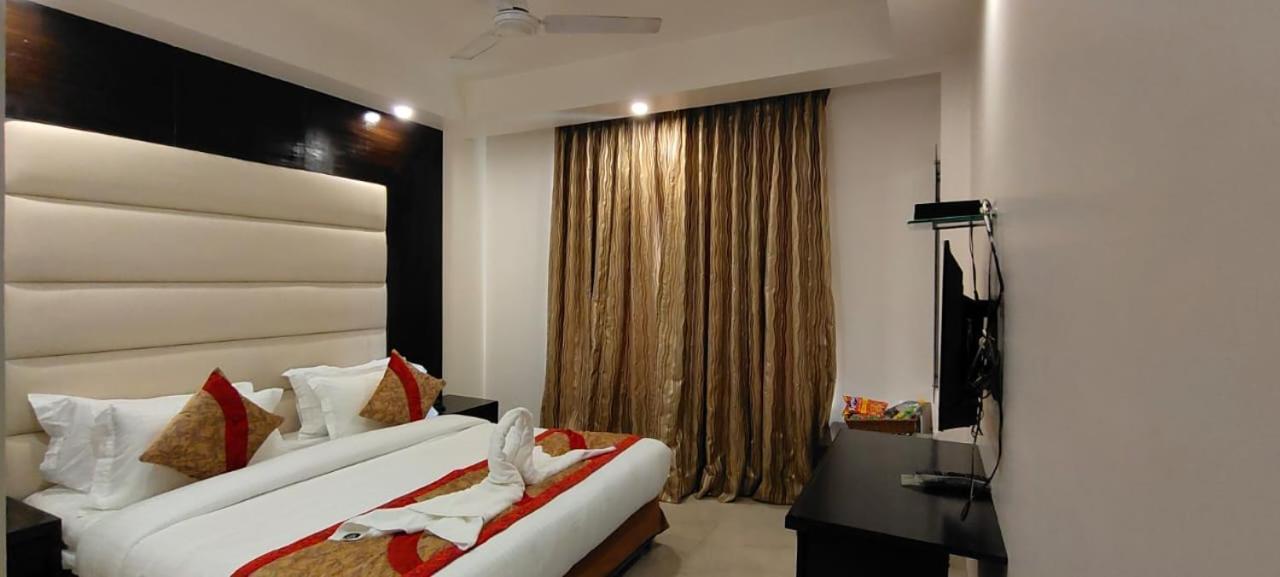 Hotel Benz International Delhi  Luaran gambar