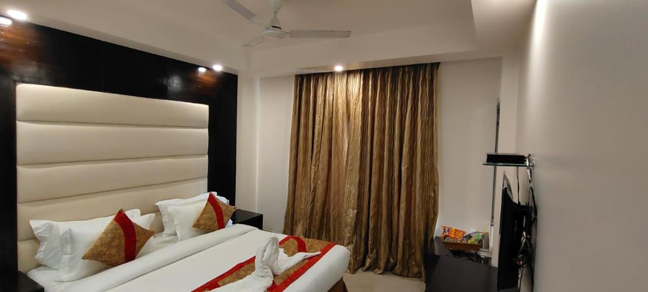 Hotel Benz International Delhi  Luaran gambar