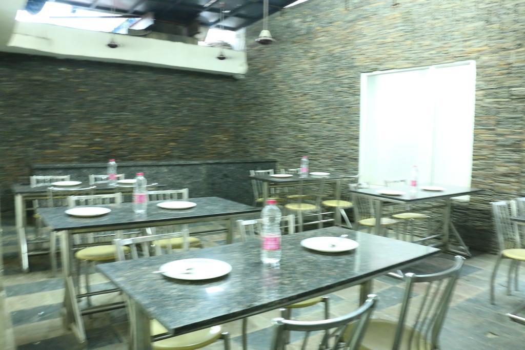 Hotel Benz International Delhi  Luaran gambar