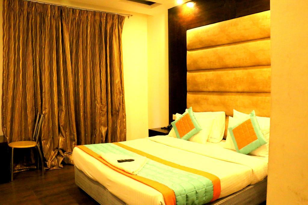 Hotel Benz International Delhi  Luaran gambar
