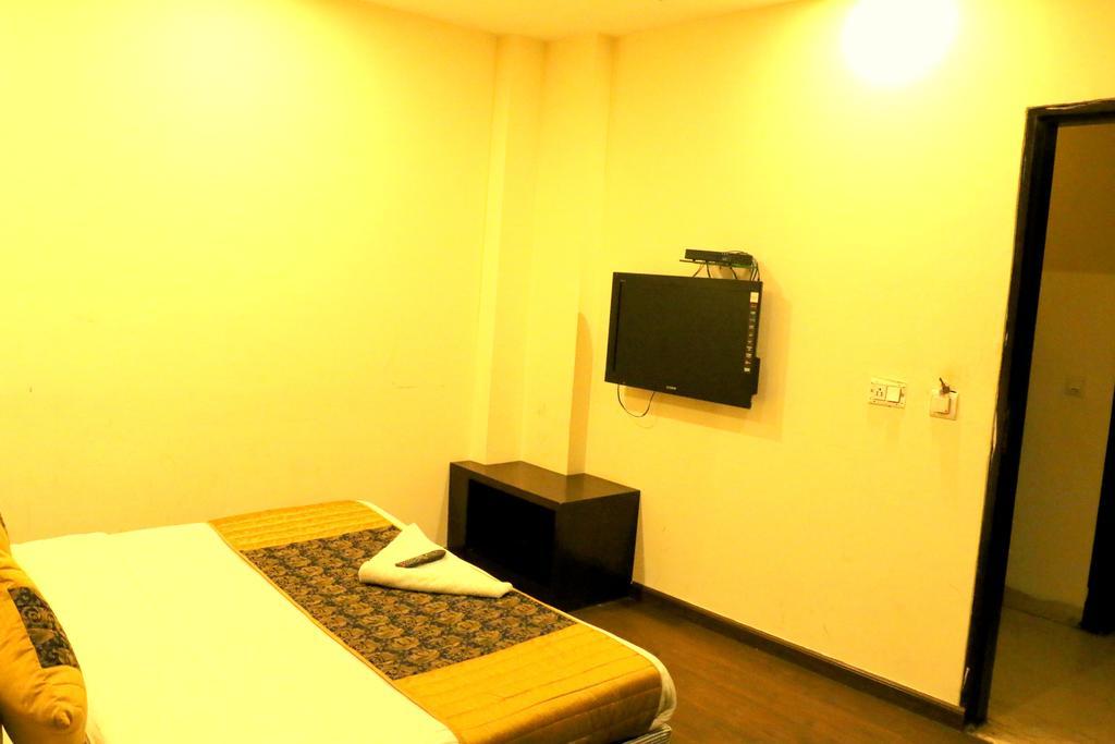 Hotel Benz International Delhi  Luaran gambar