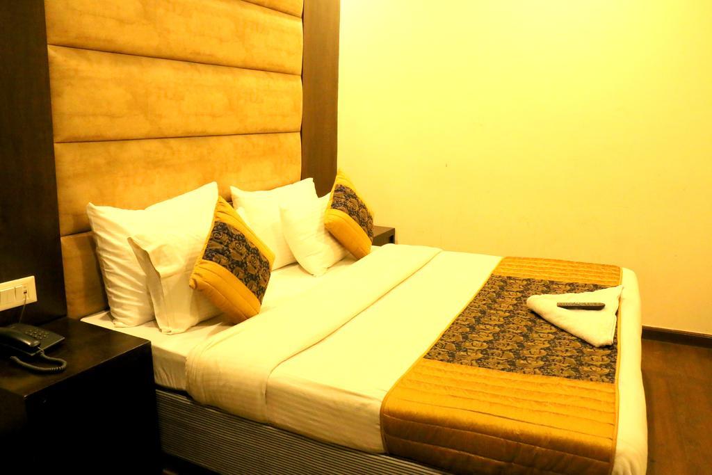Hotel Benz International Delhi  Luaran gambar