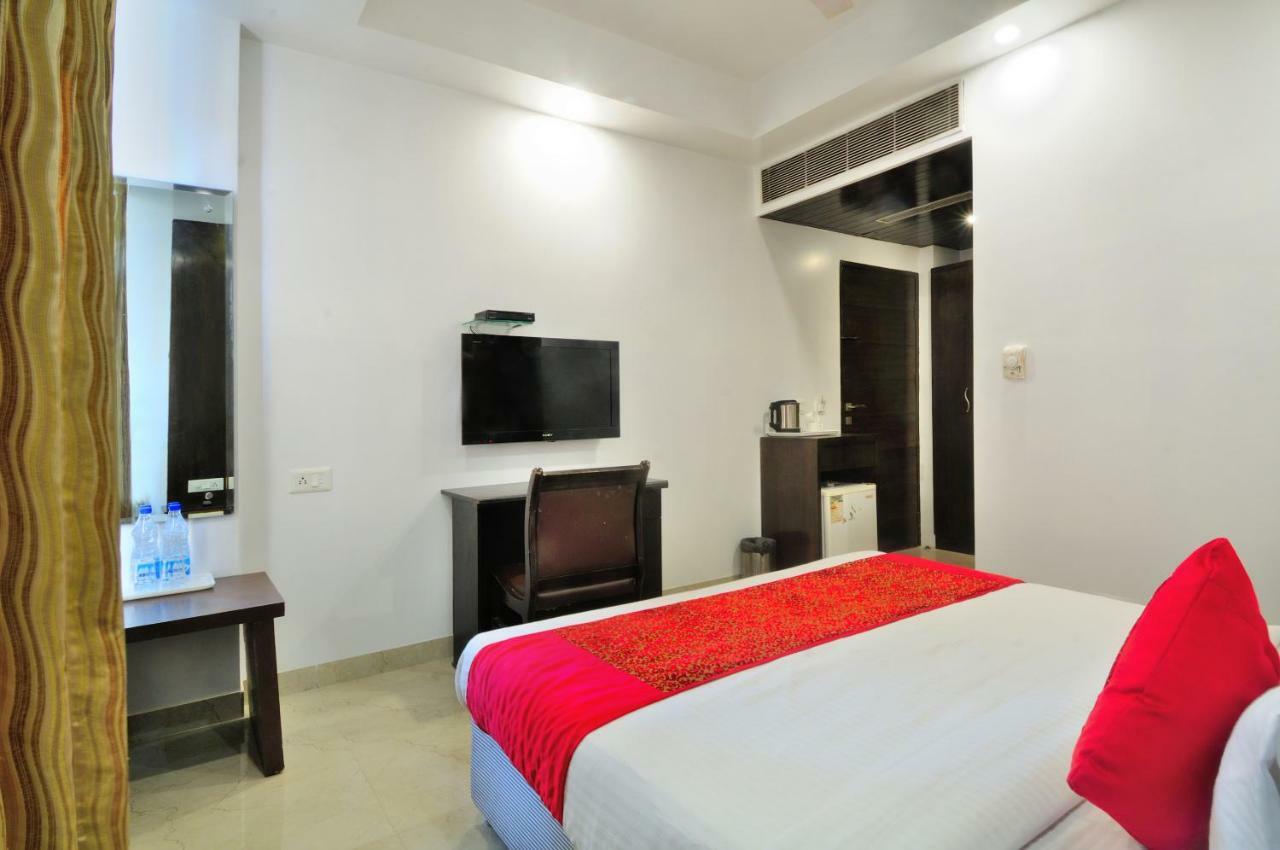 Hotel Benz International Delhi  Luaran gambar