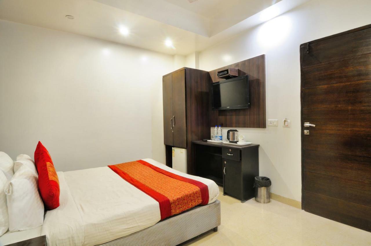 Hotel Benz International Delhi  Luaran gambar
