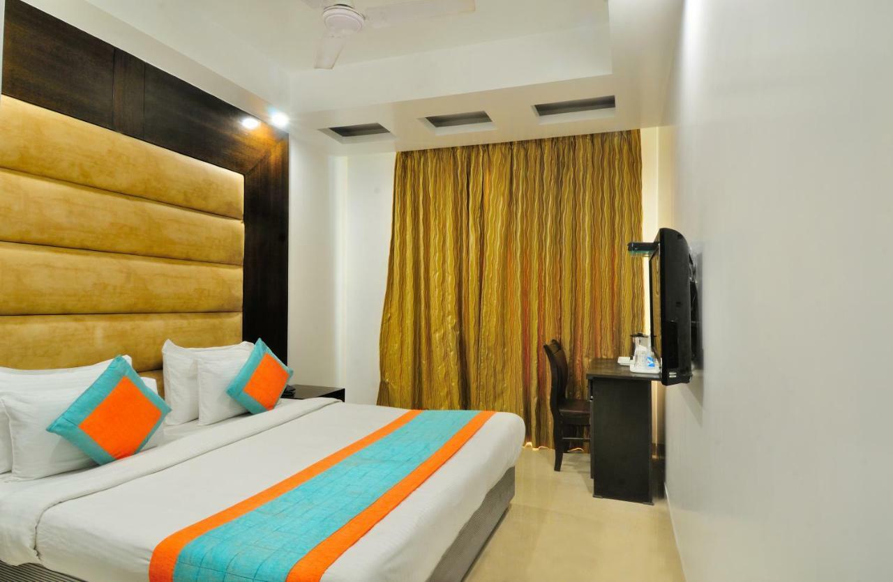 Hotel Benz International Delhi  Luaran gambar